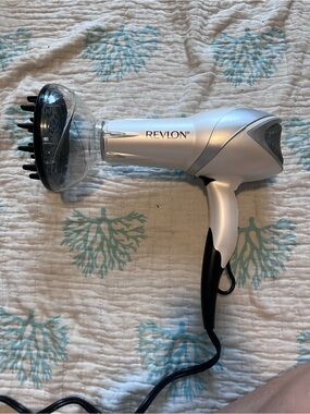 Revlon 1875W Infrared Heat + Ceramic Hair Dryer, White